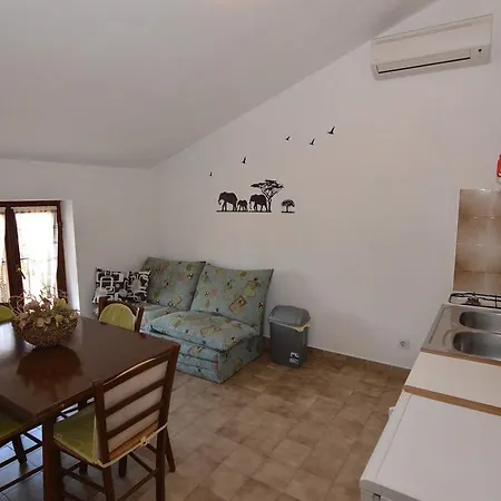 Mariza Πανσιόν 3*